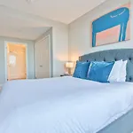 Luxury Apt With Water Views